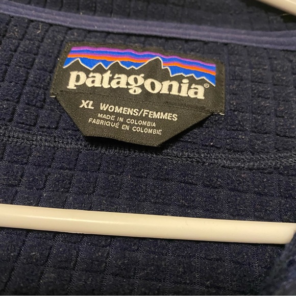 R1 Fleece - Picture 2 of 5